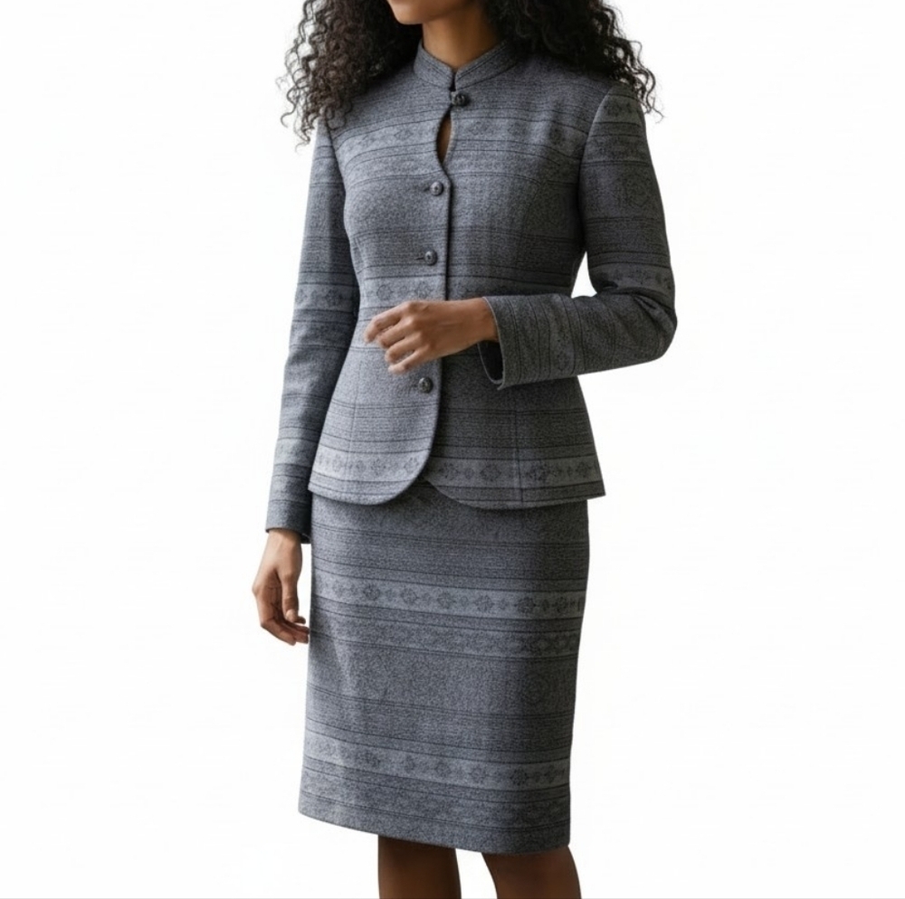 Leslie Fay Skirt Suit Size 12P Front Keyhole Mock Neck Textured 5 Button Gray